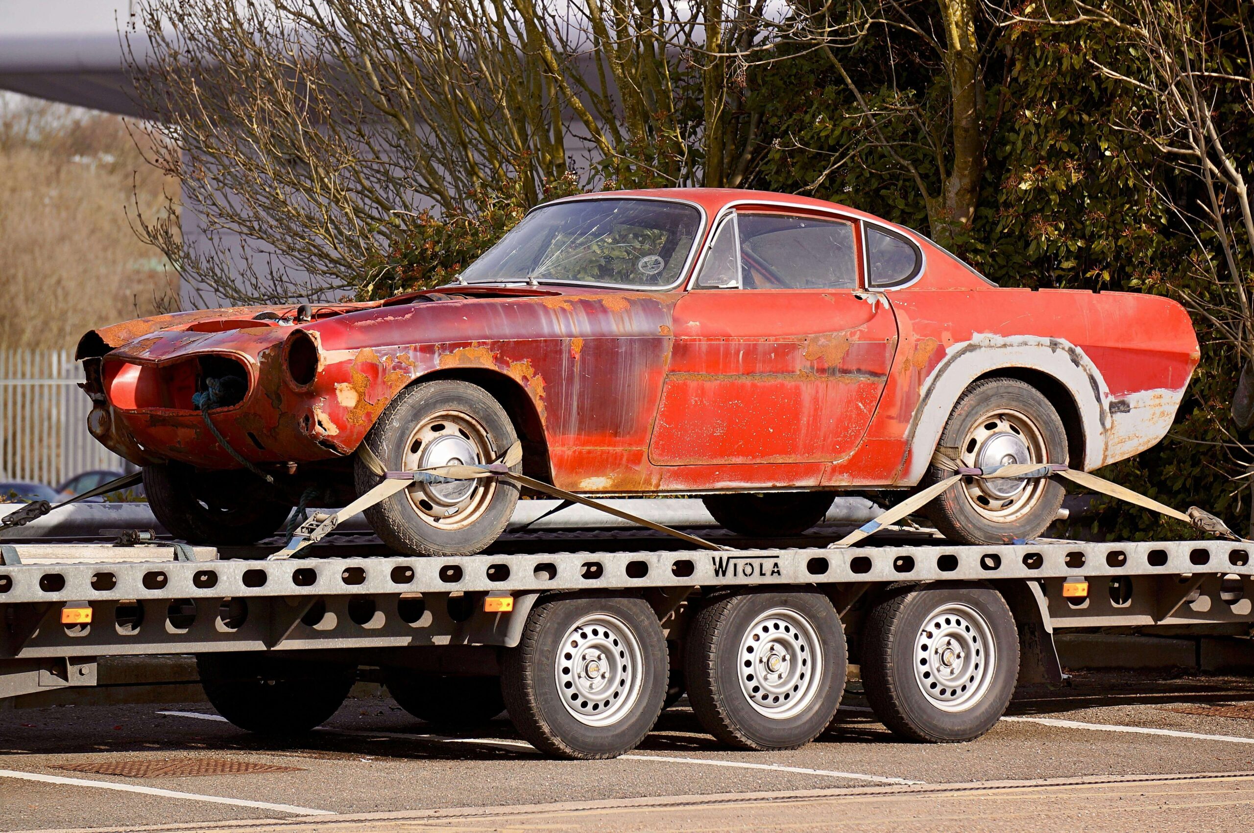 How Much Does Flatbed Towing Cost in Airdrie?